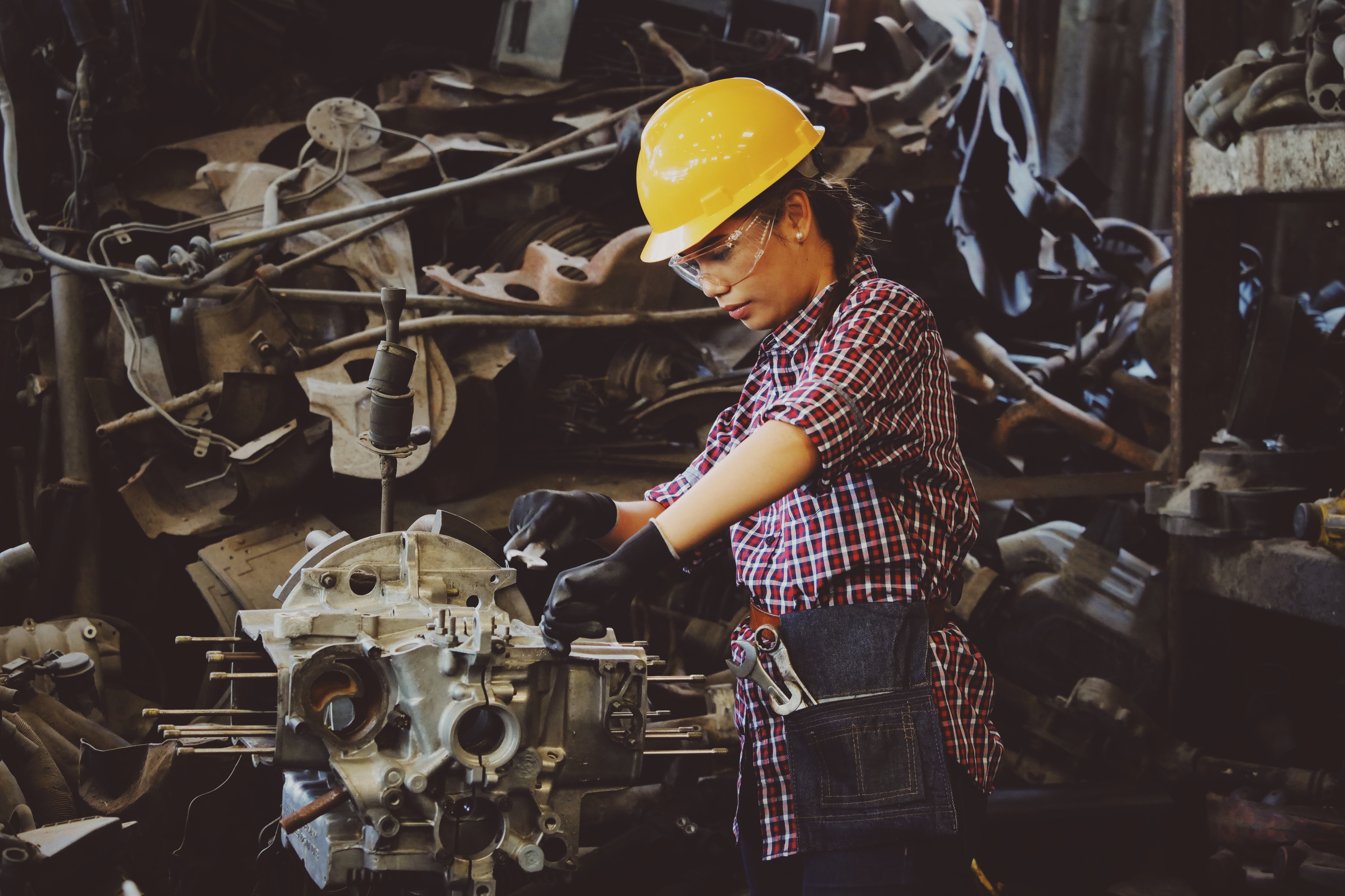 Key Factors to Consider When Buying Industrial Machines: A Comprehensive Guide